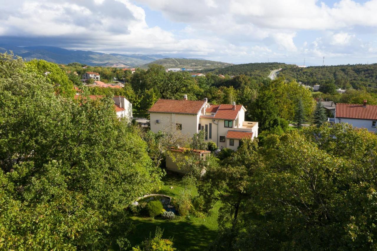 Apartmani Ravan Cernik  Buitenkant foto
