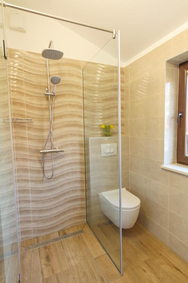 Apartmani Ravan Cernik  Buitenkant foto